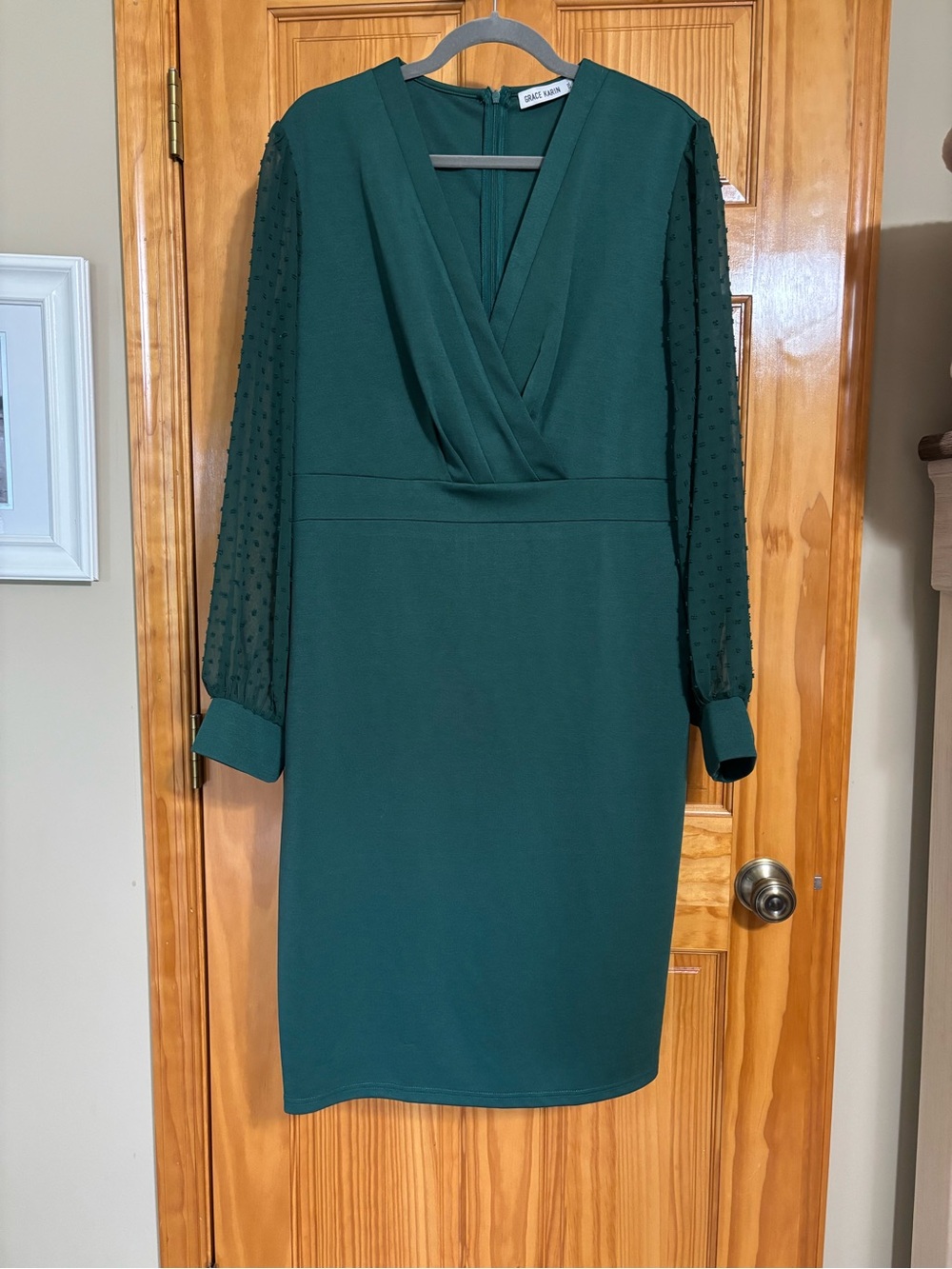 Green V-Neck Long Sleeve Dress by Grace Karin